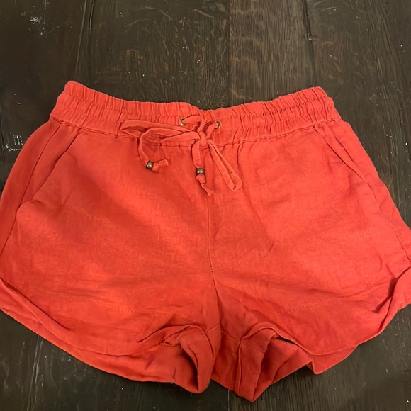 Shorts - Picture 1 of 2